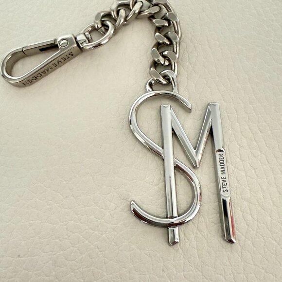 NEW STEVE MADDEN SILVER TONE LOGO KEY FOB RING CHARM FOR BAG - Picture 1 of 5